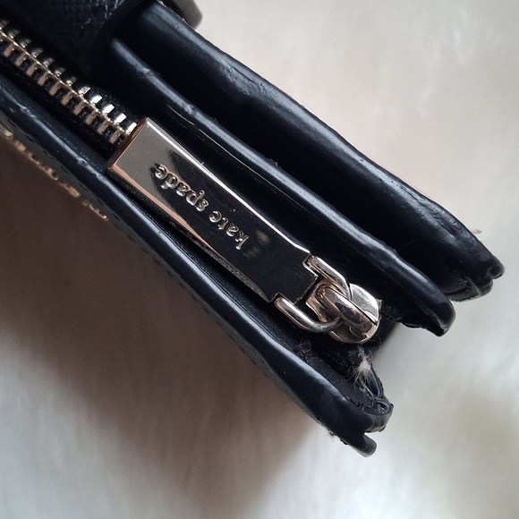 Kate Spade New York Staci Colorblockaáa Wallet - Picture 6 of 14